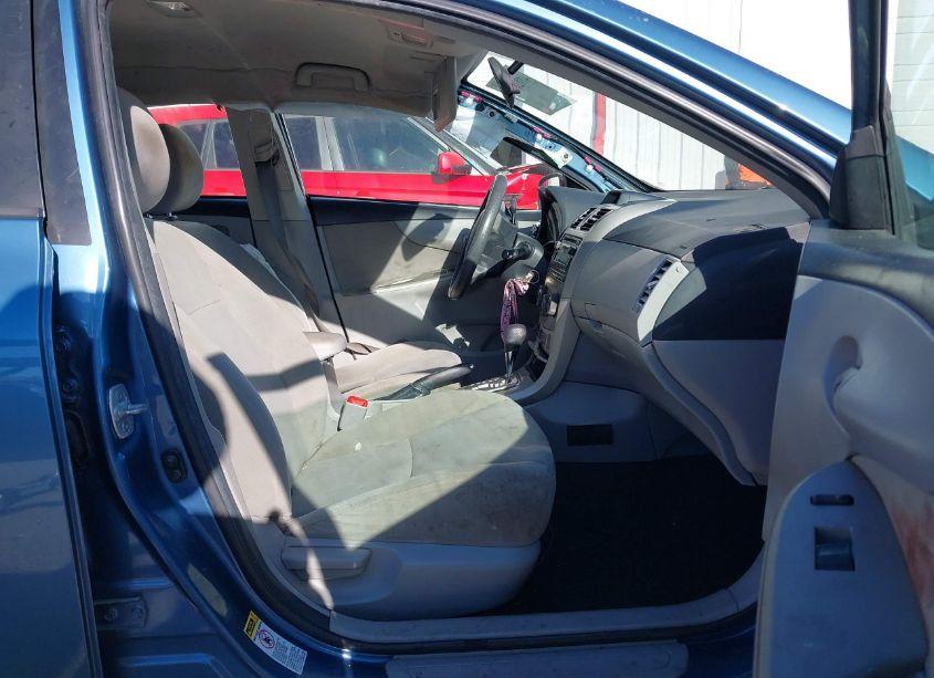 Photo 5 of 2012 Toyota Corolla LE (VIN 5YFBU4EE4CP069079)