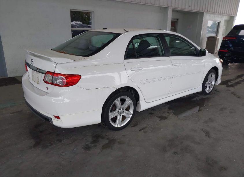 Photo 4 of 2013 Toyota Corolla S (VIN 5YFBU4EE4DP080567)