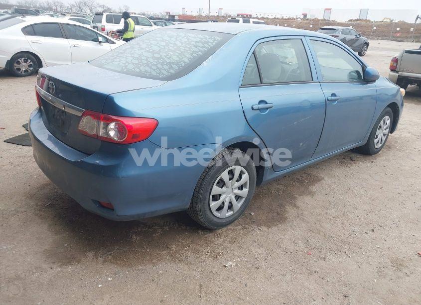 Photo 4 of 2013 Toyota Corolla L (VIN 5YFBU4EE4DP093125)