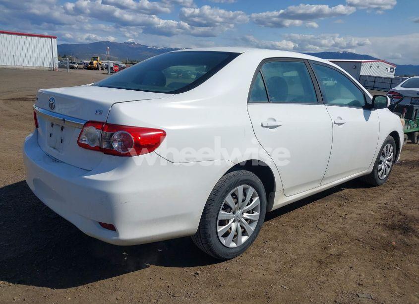 Photo 4 of 2013 Toyota Corolla LE (VIN 5YFBU4EE4DP100106)