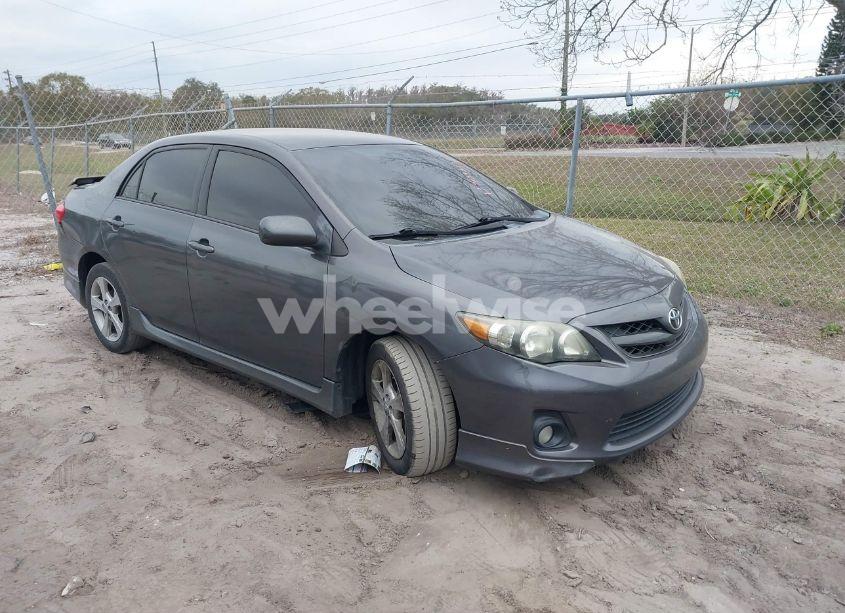 2013 Toyota Corolla S (VIN 5YFBU4EE4DP109355) main photo