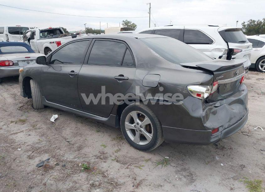 Photo 3 of 2013 Toyota Corolla S (VIN 5YFBU4EE4DP109355)