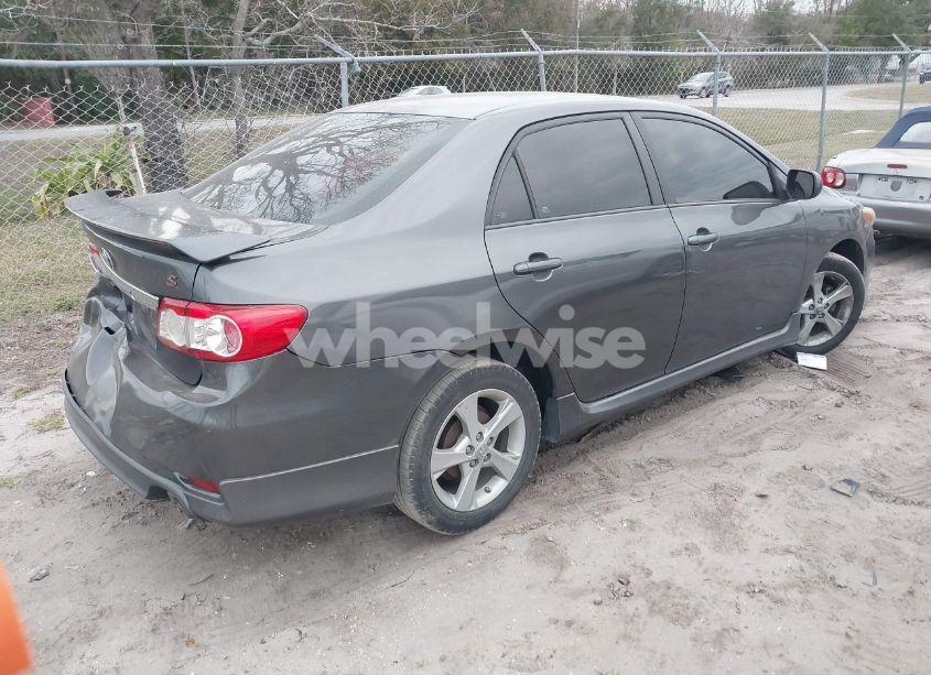 Photo 4 of 2013 Toyota Corolla S (VIN 5YFBU4EE4DP109355)
