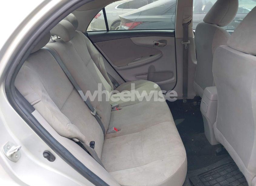 Photo 8 of 2013 Toyota Corolla L (VIN 5YFBU4EE4DP114328)