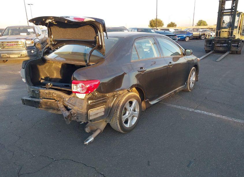 Photo 4 of 2013 Toyota Corolla S/LE (VIN 5YFBU4EE4DP118914)