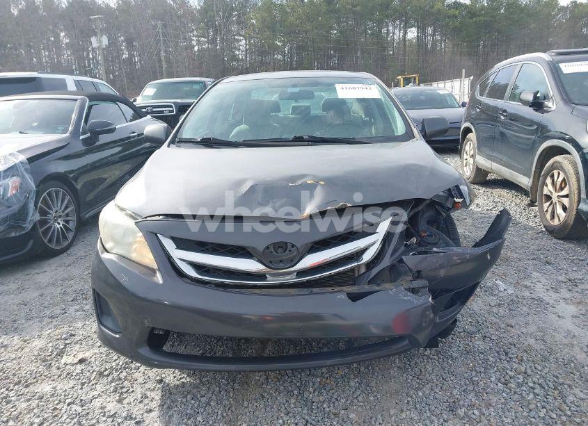 Photo 12 of 2013 Toyota Corolla LE (VIN 5YFBU4EE4DP125880)