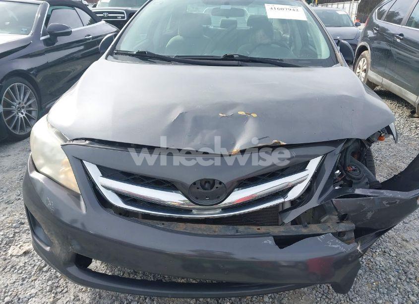 Photo 17 of 2013 Toyota Corolla LE (VIN 5YFBU4EE4DP125880)