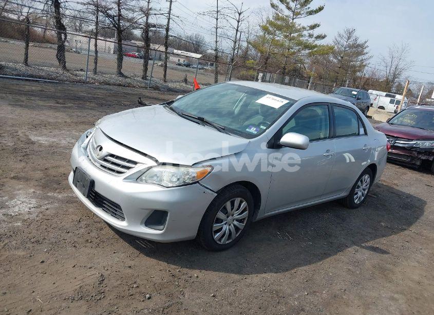 Photo 14 of 2013 Toyota Corolla LE (VIN 5YFBU4EE4DP149273)