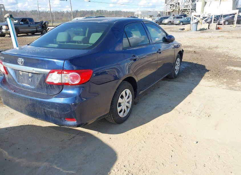 Photo 4 of 2013 Toyota Corolla L (VIN 5YFBU4EE4DP152416)