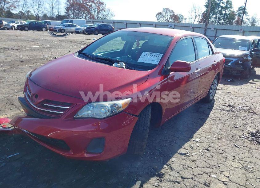 Photo 2 of 2013 Toyota Corolla LE (VIN 5YFBU4EE4DP152917)