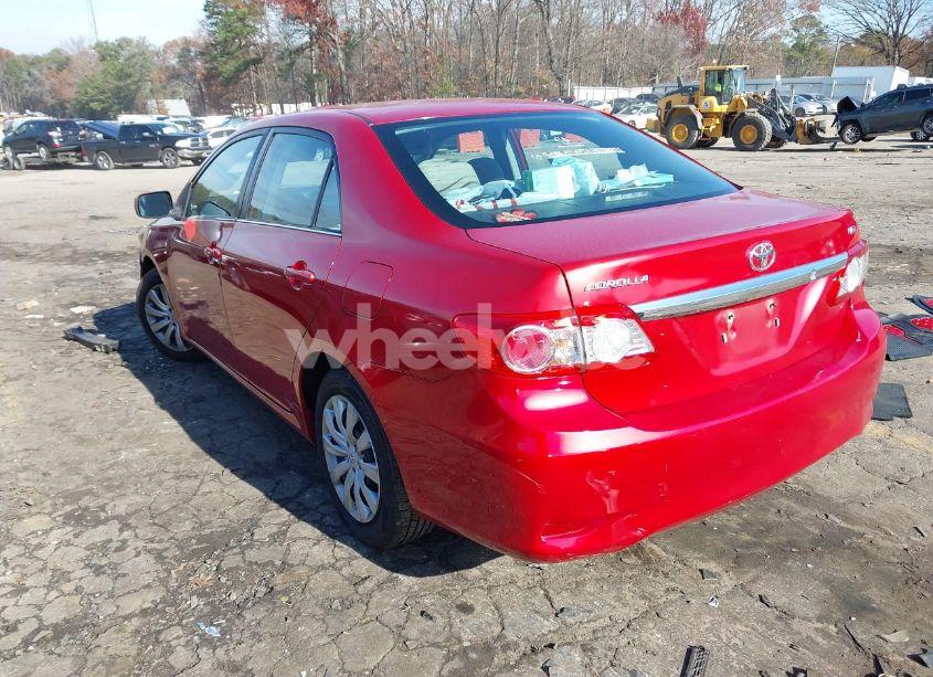 Photo 3 of 2013 Toyota Corolla LE (VIN 5YFBU4EE4DP152917)