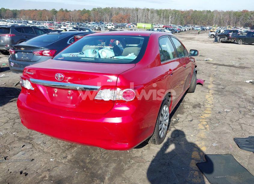 Photo 4 of 2013 Toyota Corolla LE (VIN 5YFBU4EE4DP152917)
