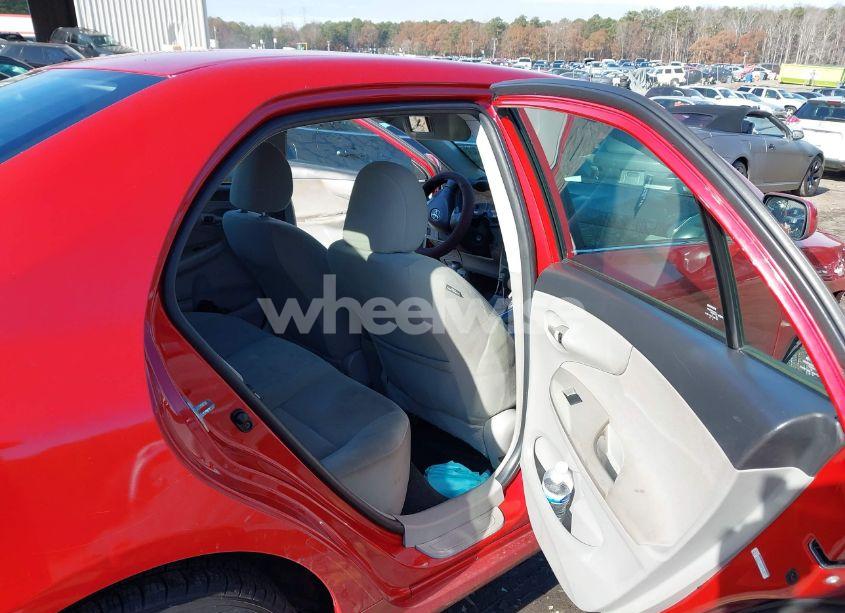 Photo 8 of 2013 Toyota Corolla LE (VIN 5YFBU4EE4DP152917)