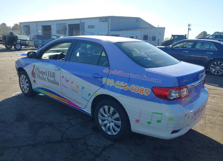 Photo 3 of 2013 Toyota Corolla LE (VIN 5YFBU4EE4DP162878)