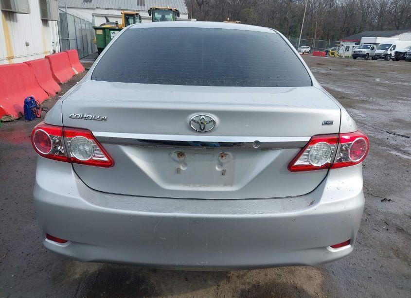 Photo 16 of 2013 Toyota Corolla LE (VIN 5YFBU4EE4DP177204)