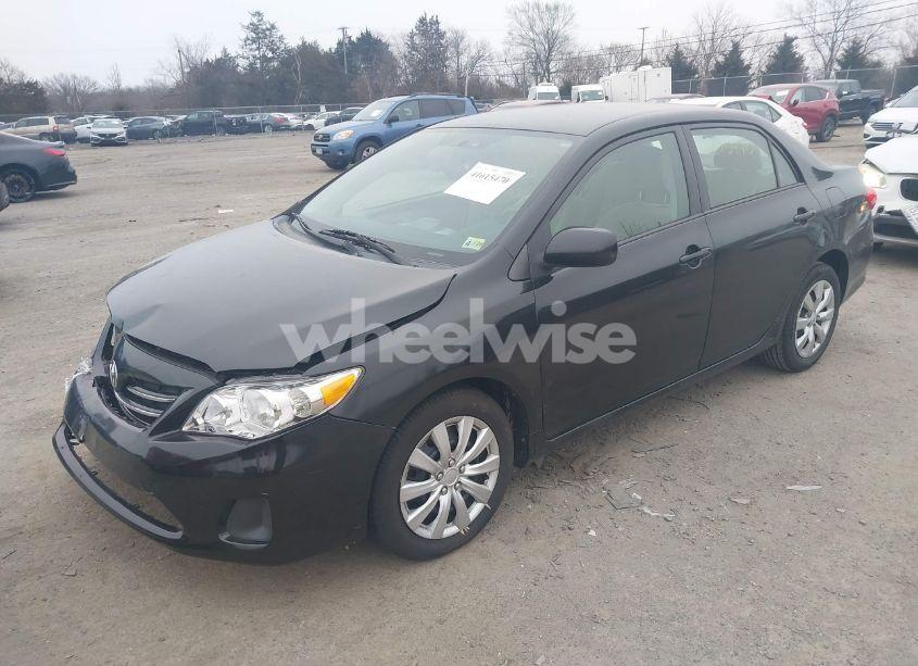 Photo 2 of 2013 Toyota Corolla LE (VIN 5YFBU4EE4DP180961)