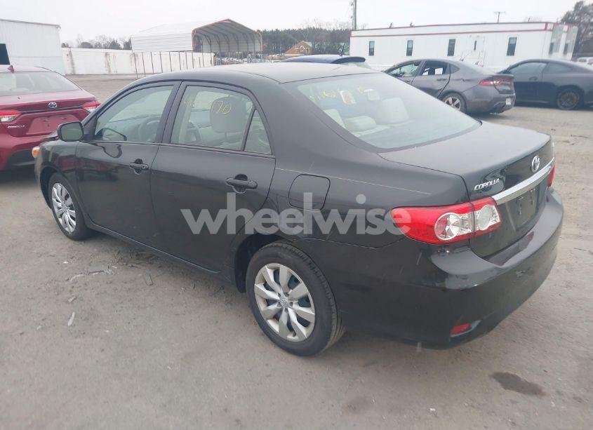Photo 3 of 2013 Toyota Corolla LE (VIN 5YFBU4EE4DP180961)