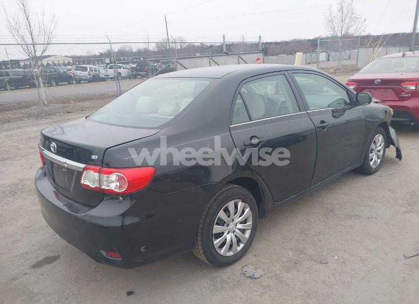 Photo 4 of 2013 Toyota Corolla LE (VIN 5YFBU4EE4DP180961)