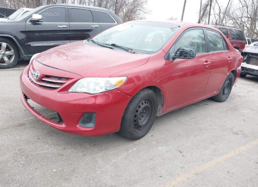 Photo 2 of 2013 Toyota Corolla LE (VIN 5YFBU4EE4DP186260)