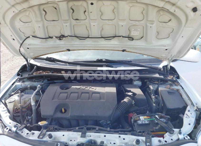 Photo 10 of 2013 Toyota Corolla LE (VIN 5YFBU4EE4DP192527)