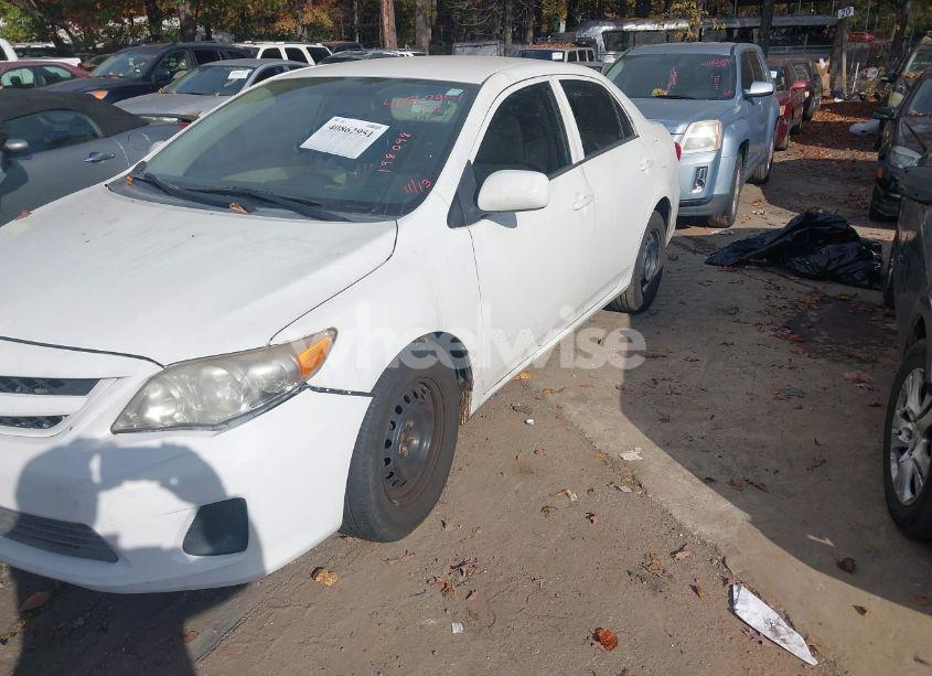 Photo 2 of 2013 Toyota Corolla L/LE/LE SPECIAL EDITION/S/S SPECIAL EDITION (VIN 5YFBU4EE4DP198098)