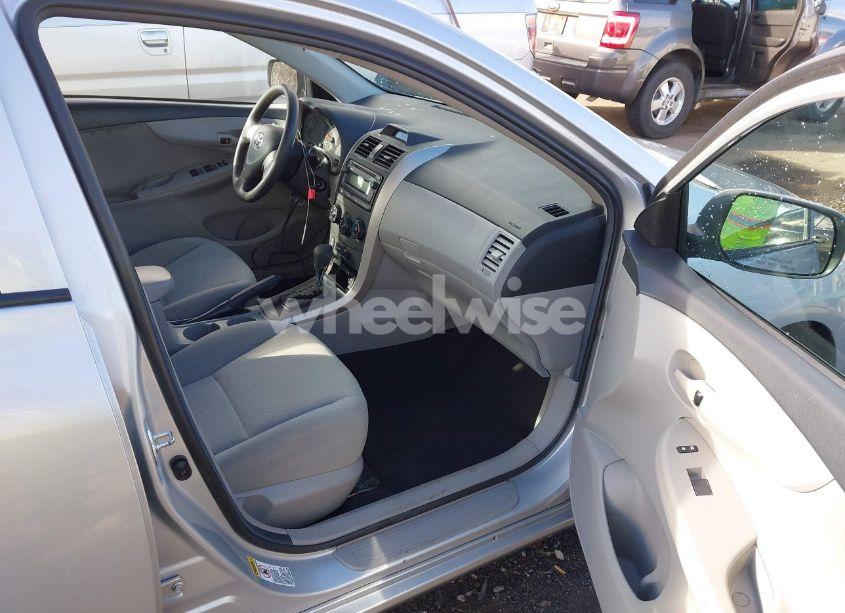 Photo 5 of 2013 Toyota Corolla L (VIN 5YFBU4EE4DP222450)