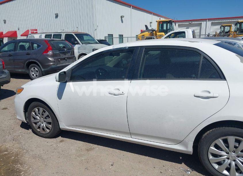 Photo 14 of 2012 Toyota Corolla LE (VIN 5YFBU4EE5CP045504)