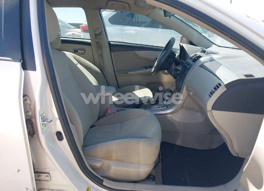 Photo 5 of 2012 Toyota Corolla LE (VIN 5YFBU4EE5CP045504)