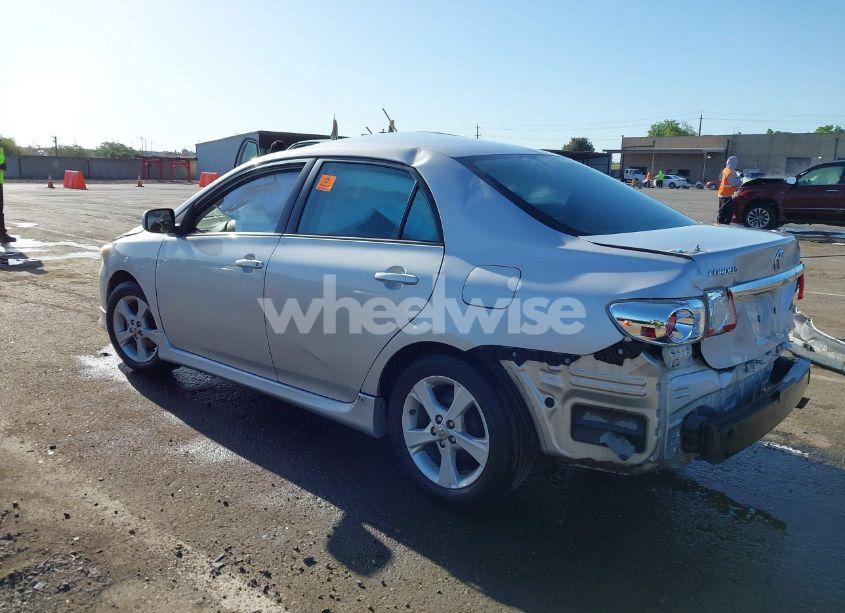 Photo 3 of 2012 Toyota Corolla S (VIN 5YFBU4EE5CP069544)