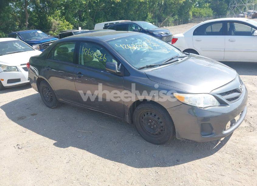 2012 Toyota Corolla LE (VIN 5YFBU4EE5CP070905) main photo