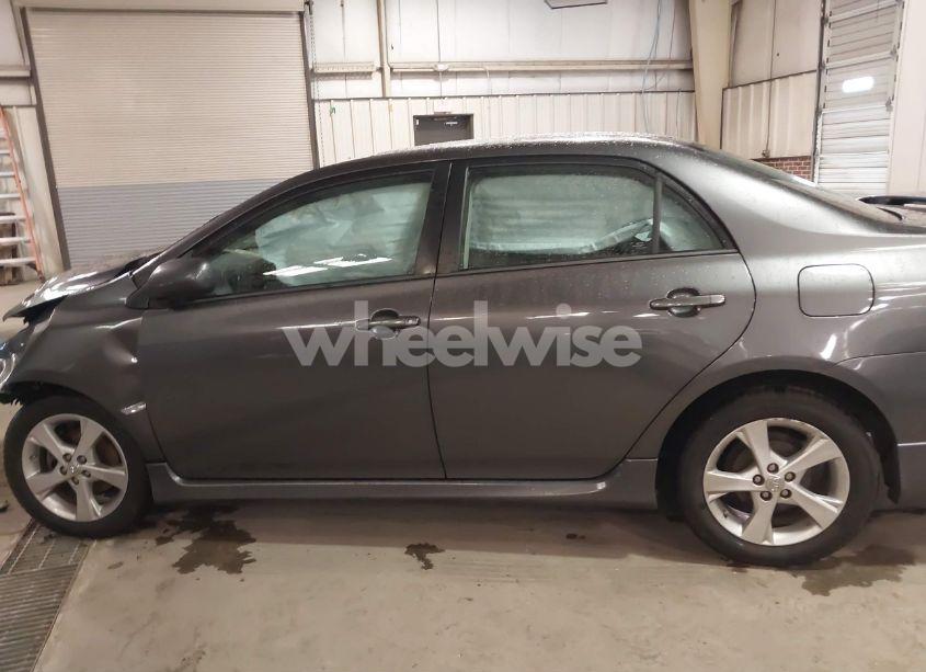 Photo 14 of 2013 Toyota Corolla S (VIN 5YFBU4EE5DP080870)