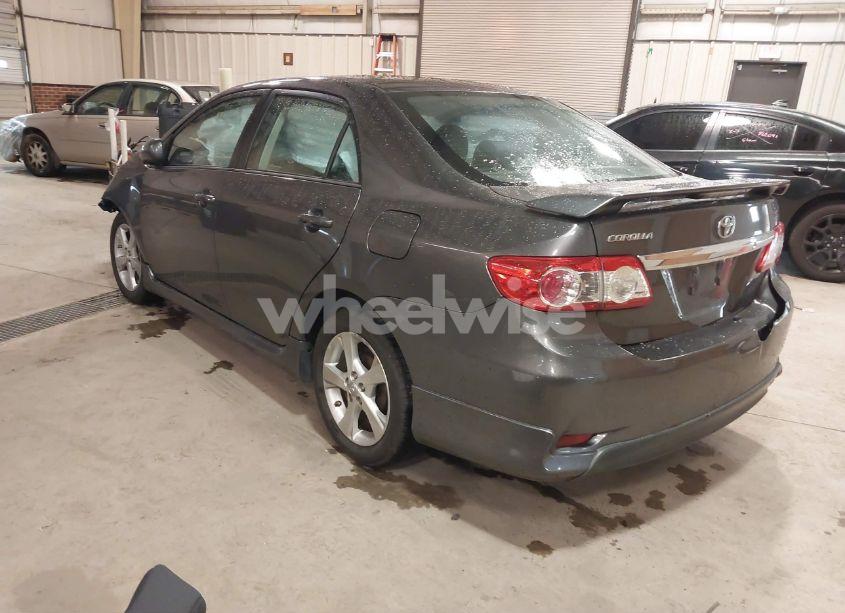 Photo 3 of 2013 Toyota Corolla S (VIN 5YFBU4EE5DP080870)