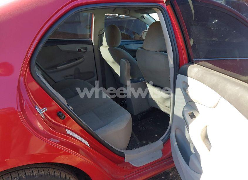 Photo 8 of 2013 Toyota Corolla LE (VIN 5YFBU4EE5DP083171)