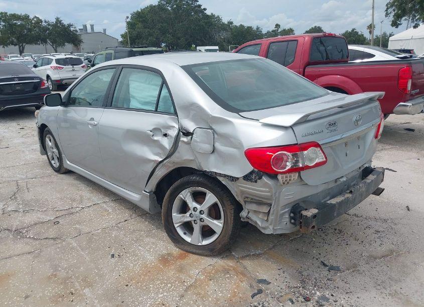 Photo 3 of 2013 Toyota Corolla S (VIN 5YFBU4EE5DP086300)