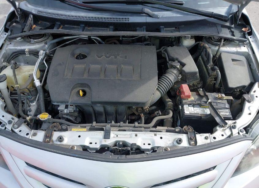 Photo 10 of 2013 Toyota Corolla S (VIN 5YFBU4EE5DP104343)