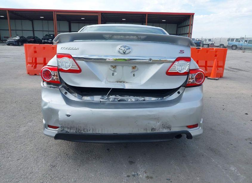 Photo 16 of 2013 Toyota Corolla S (VIN 5YFBU4EE5DP104343)