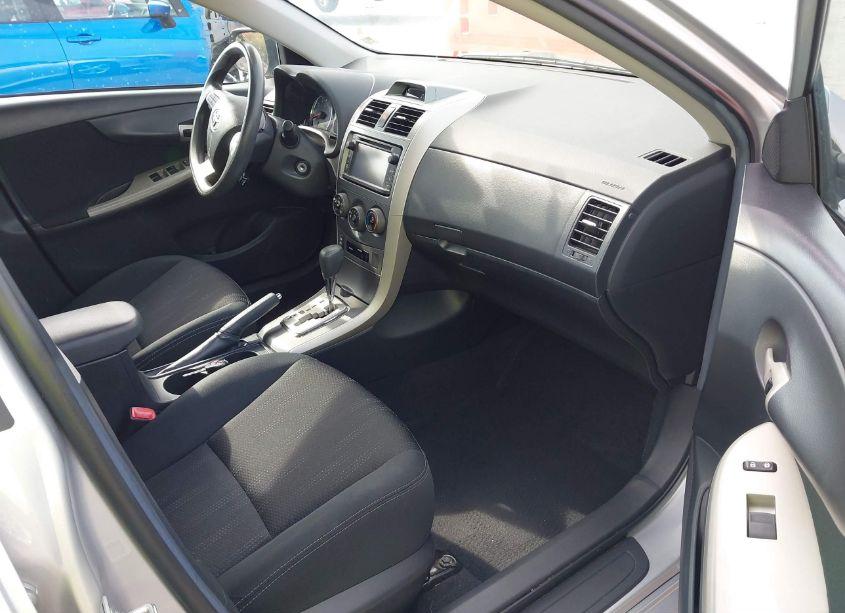 Photo 5 of 2013 Toyota Corolla S (VIN 5YFBU4EE5DP104343)