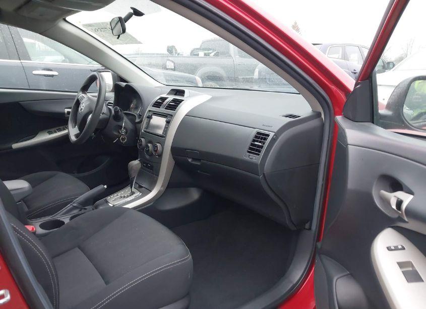 Photo 5 of 2013 Toyota Corolla S (VIN 5YFBU4EE5DP110854)