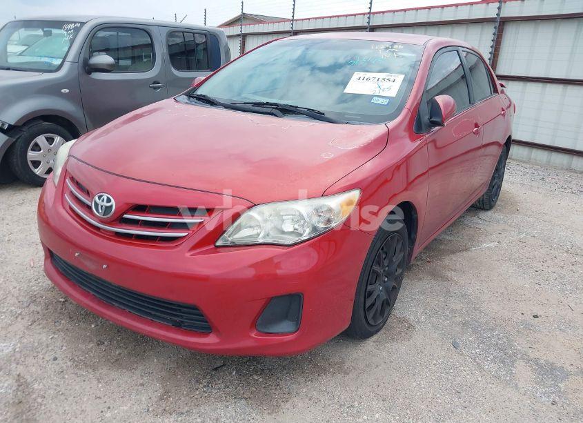 Photo 2 of 2013 Toyota Corolla LE (VIN 5YFBU4EE5DP112586)