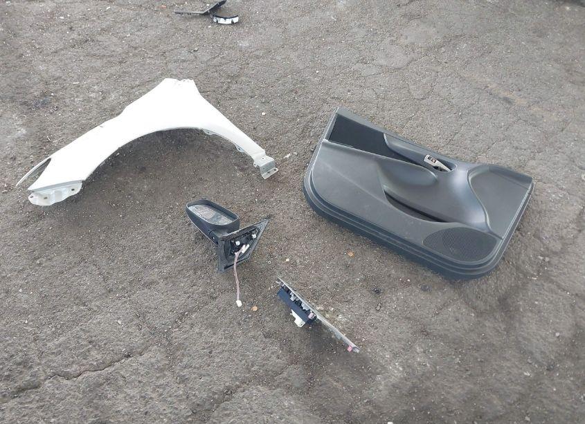 Photo 12 of 2013 Toyota Corolla S (VIN 5YFBU4EE5DP123572)