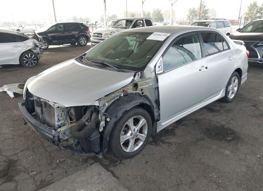 Photo 2 of 2013 Toyota Corolla S (VIN 5YFBU4EE5DP123572)