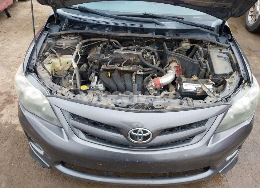 Photo 10 of 2013 Toyota Corolla S (VIN 5YFBU4EE5DP129713)