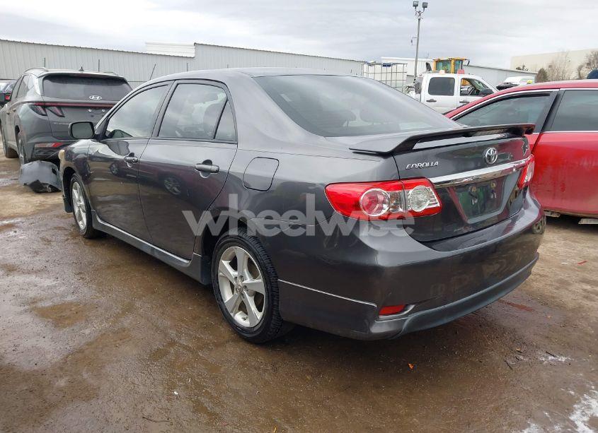 Photo 3 of 2013 Toyota Corolla S (VIN 5YFBU4EE5DP129713)