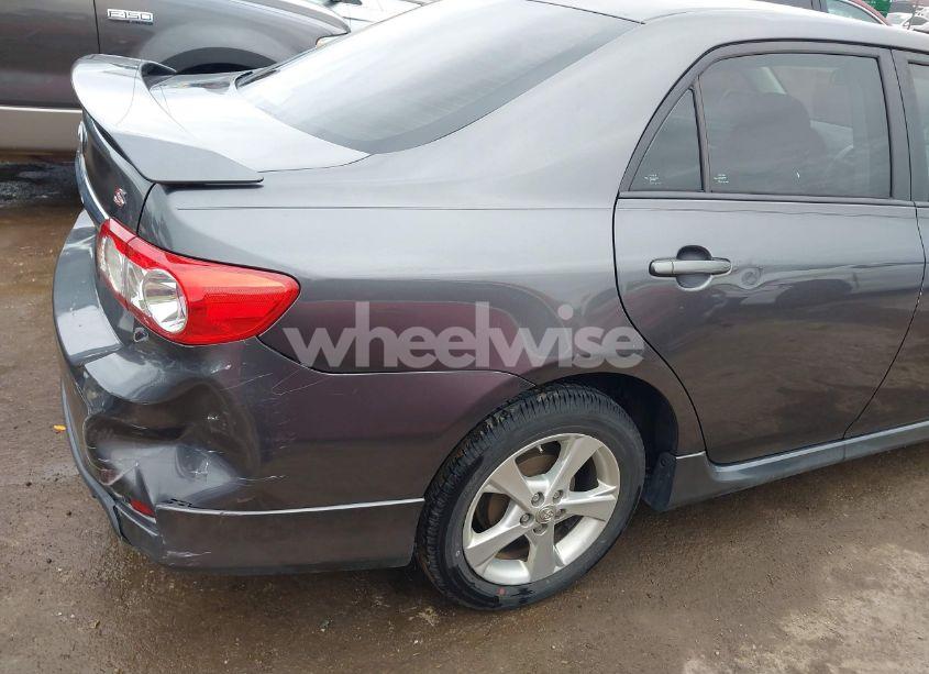 Photo 6 of 2013 Toyota Corolla S (VIN 5YFBU4EE5DP129713)