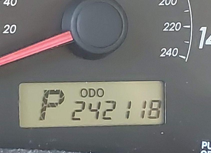 Photo 16 of 2013 Toyota Corolla LE (VIN 5YFBU4EE5DP146351)