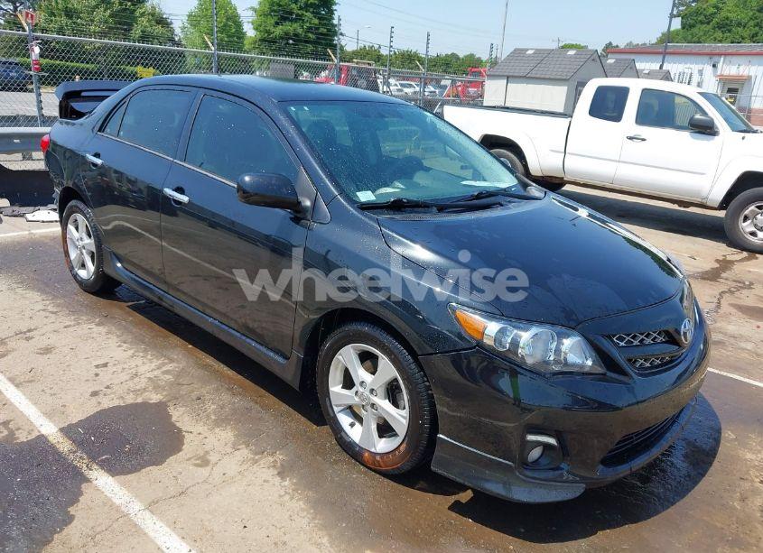 2013 Toyota Corolla S (VIN 5YFBU4EE5DP148326) main photo