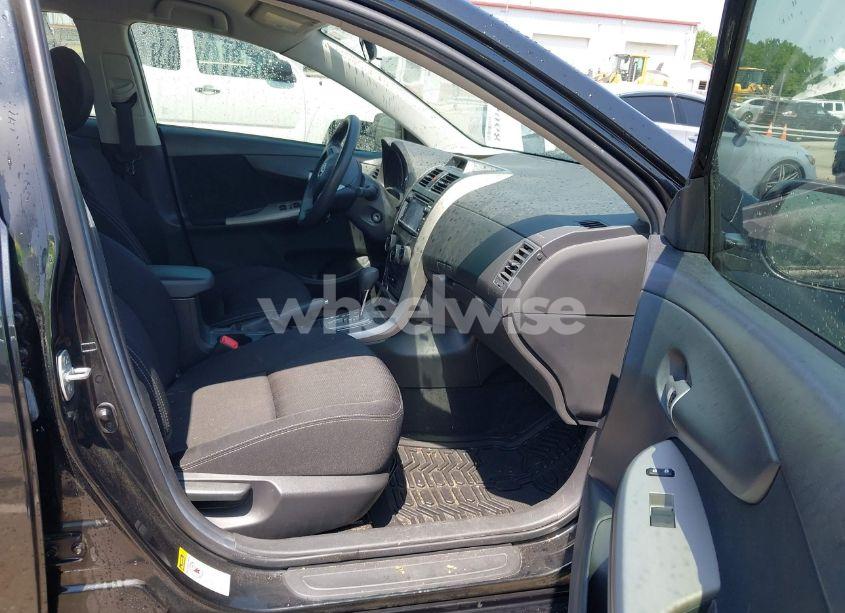 Photo 5 of 2013 Toyota Corolla S (VIN 5YFBU4EE5DP148326)