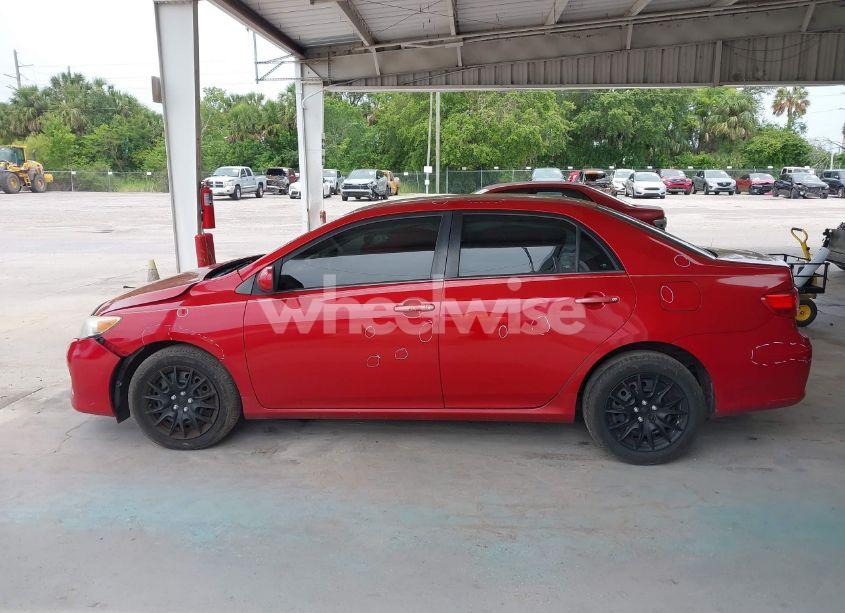 Photo 14 of 2013 Toyota Corolla LE (VIN 5YFBU4EE5DP155664)