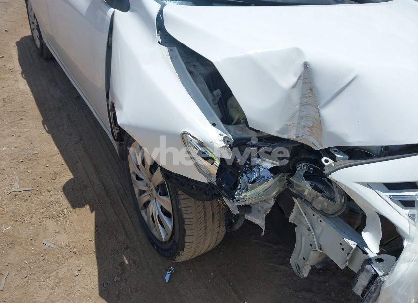 Photo 6 of 2013 Toyota Corolla LE (VIN 5YFBU4EE5DP165756)