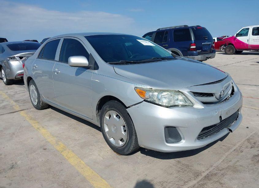 2013 Toyota Corolla L (VIN 5YFBU4EE5DP169192) main photo